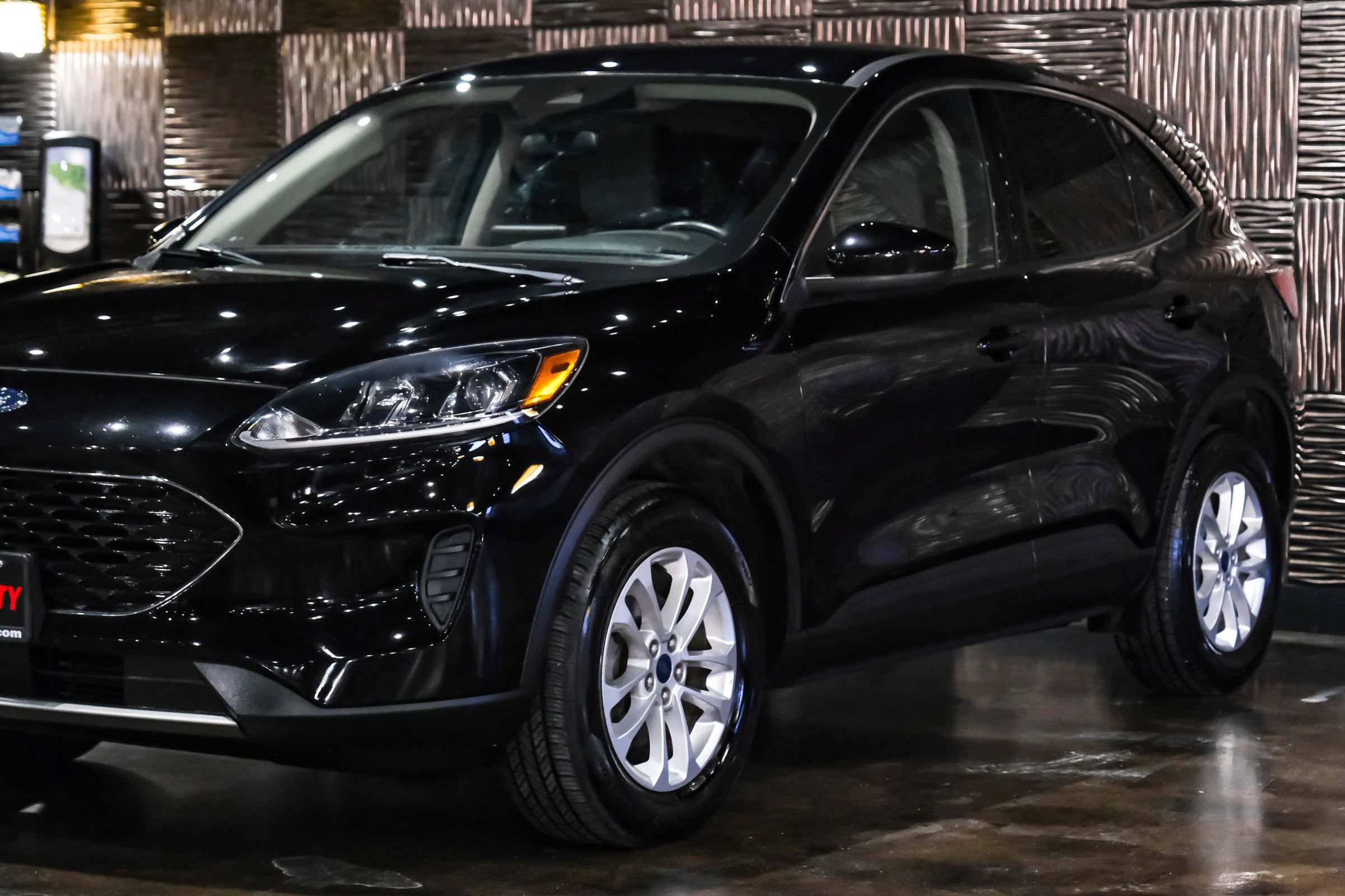 Used 2020 Ford Escape SE AWD/4WD image 8