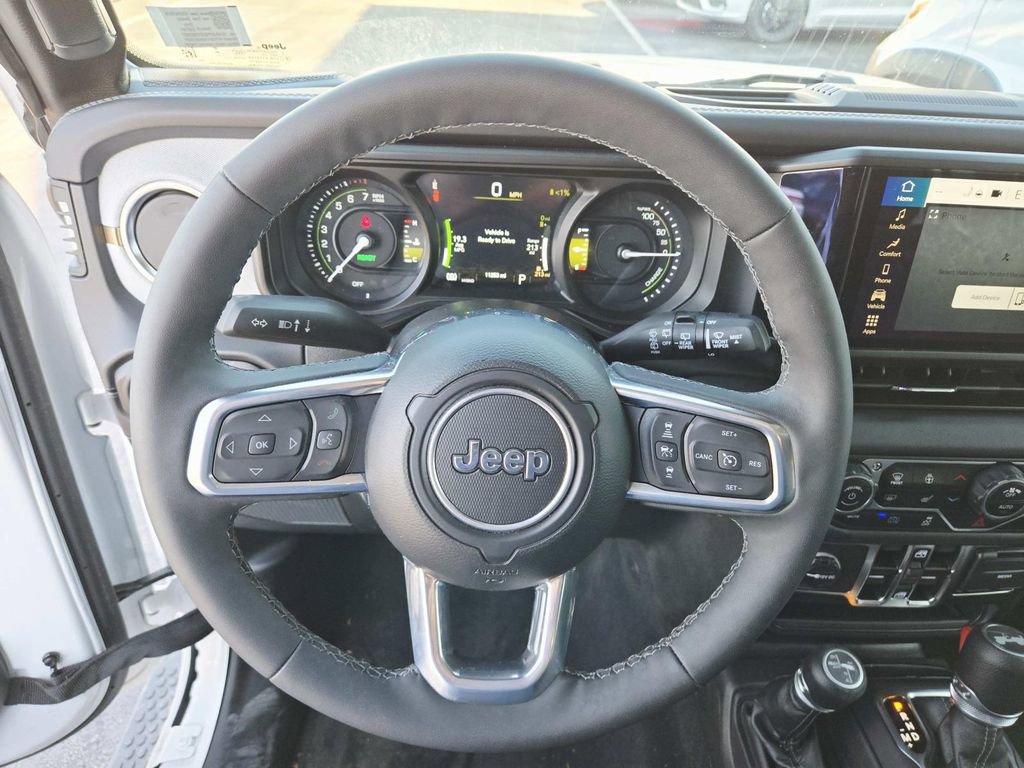 Used 2025 Jeep Wrangler Unlimited Sahara image 19