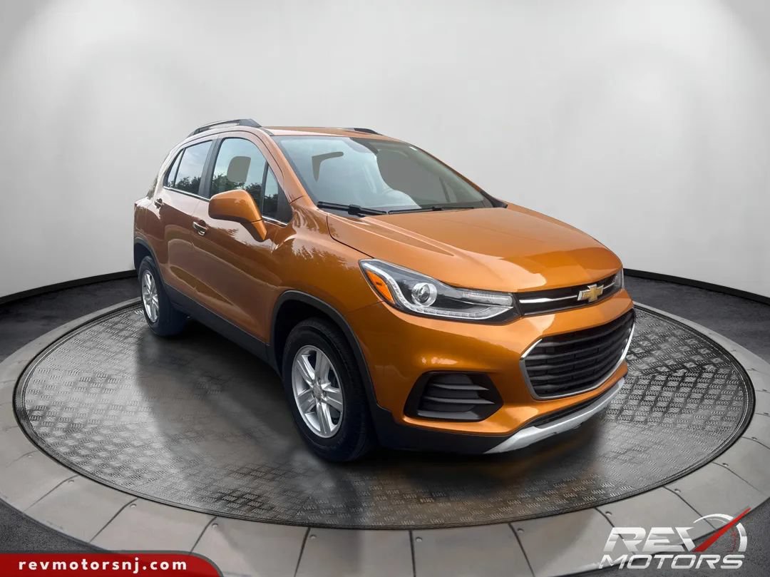 Used 2017 Chevrolet Trax LT w/ LT Convenience Package AWD/4WD image 7