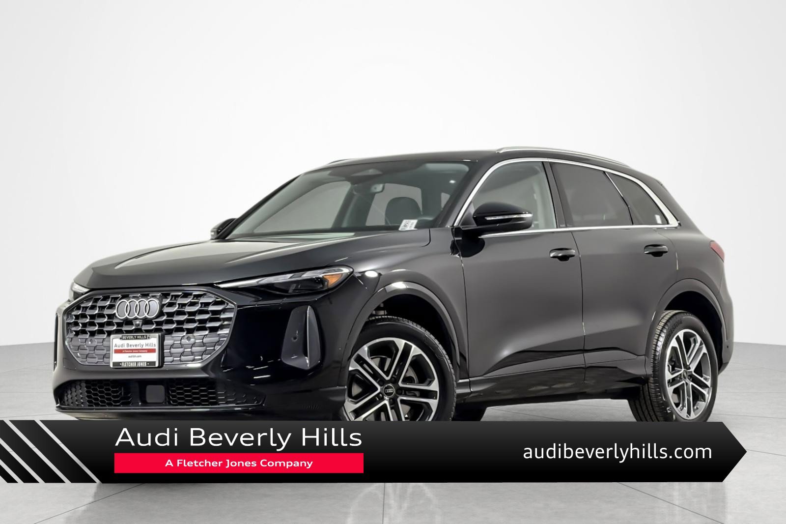 Used 2025 Audi Q5 Premium w/ Convenience Package image 1