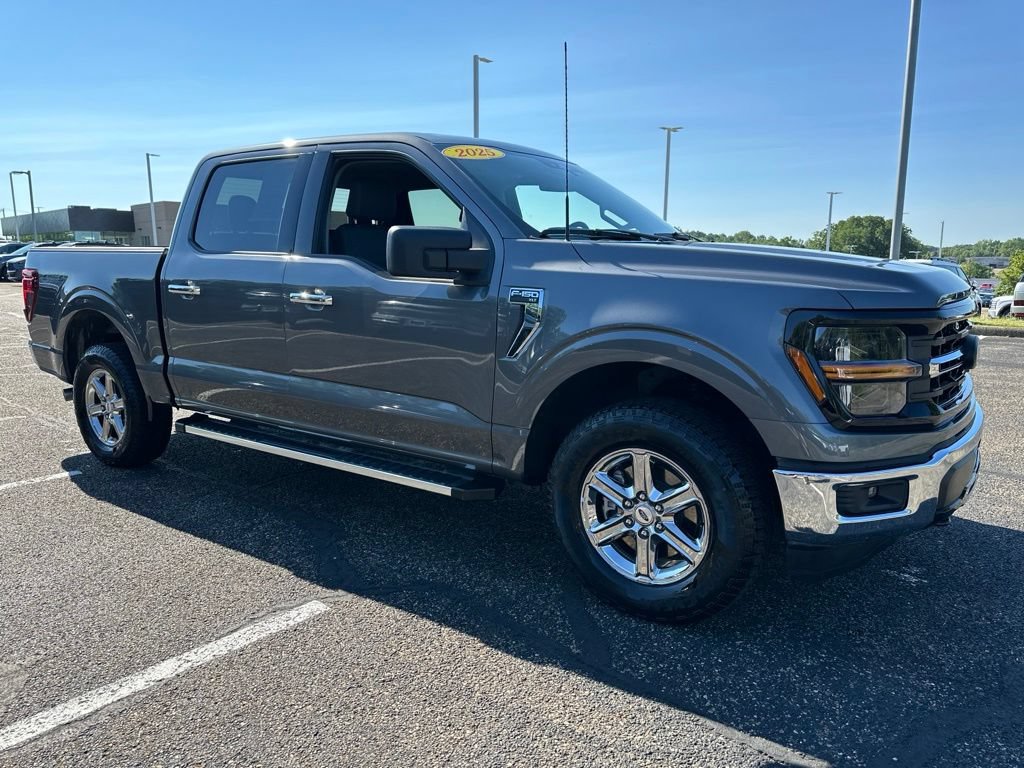 Used 2025 Ford F150 XLT w/ Equipment Group 301A Standard AWD/4WD image 16