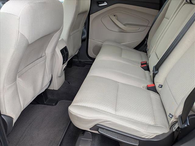 Used 2019 Ford Escape SE image 16