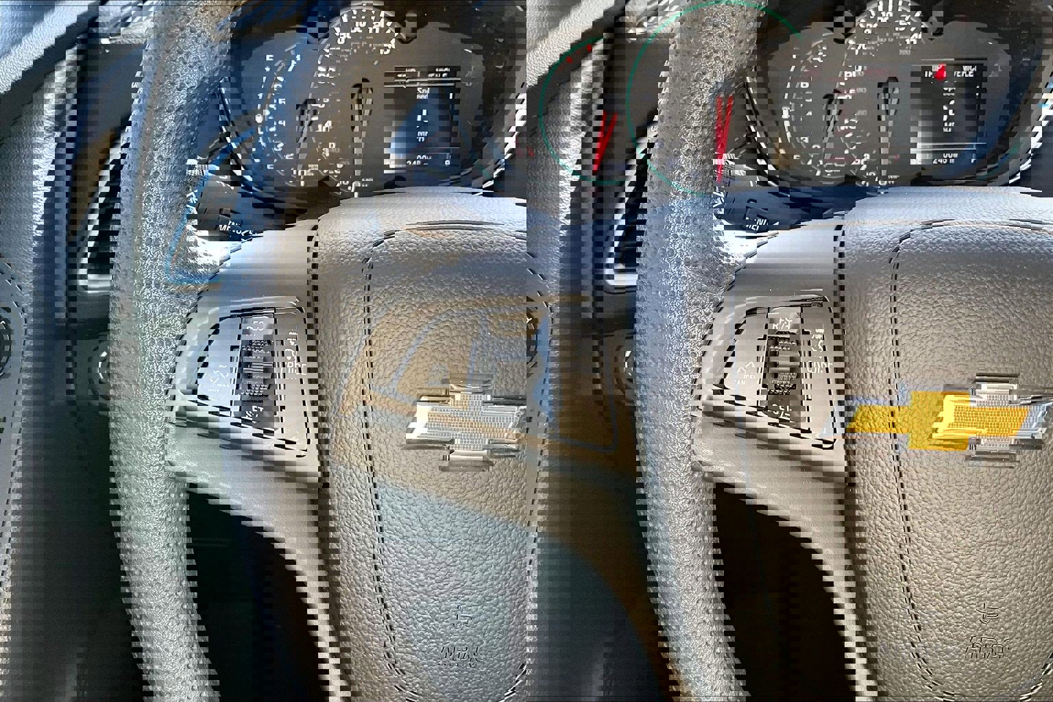 Certified 2022 Chevrolet Trax LS w/ Tint and Cruise Package image 18