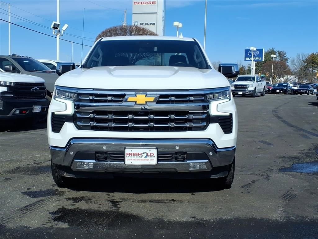 Used 2023 Chevrolet Silverado 1500 LTZ image 2