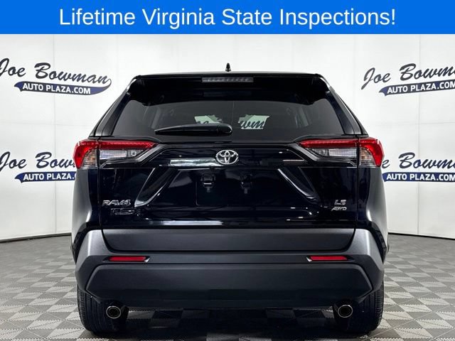 Used 2023 Toyota RAV4 LE AWD/4WD image 8