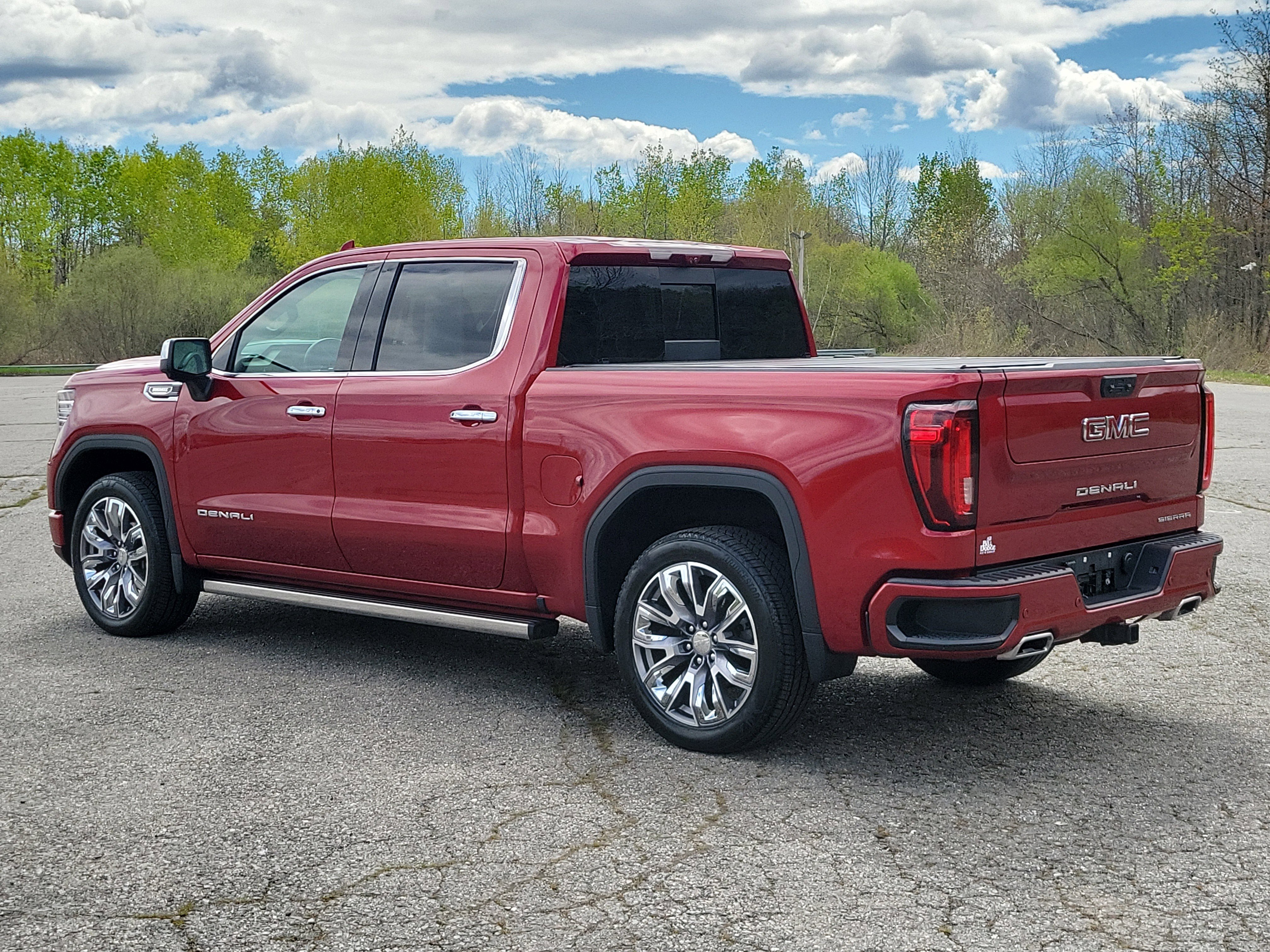 Used 2023 GMC Sierra 1500 Denali w/ Denali Reserve Package AWD/4WD image 7