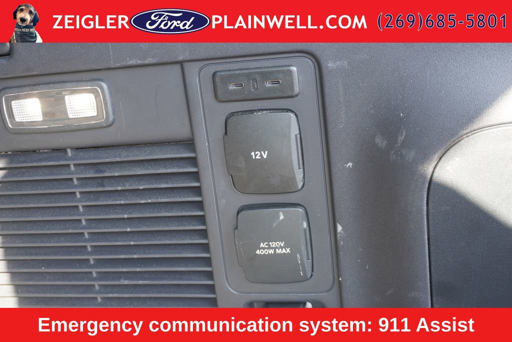 Used 2025 Ford Expedition Active AWD/4WD image 12