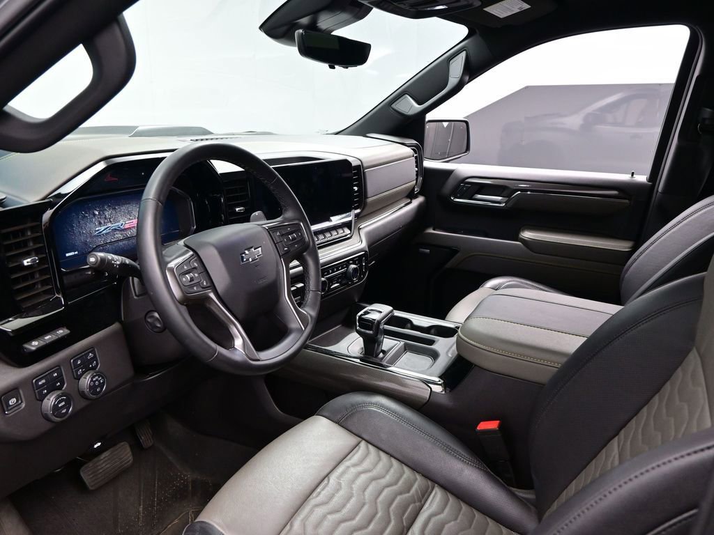 Used 2024 Chevrolet Silverado 1500 ZR2 w/ Technology Package image 8