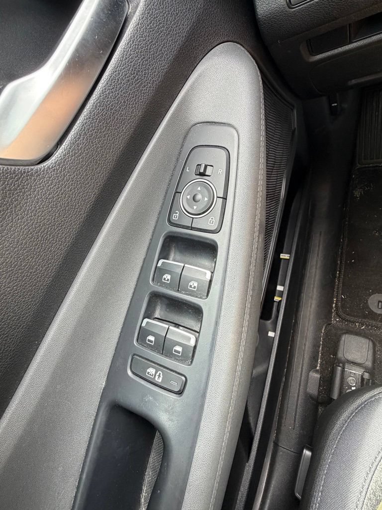 Used 2023 Hyundai Santa Fe SEL AWD/4WD image 19