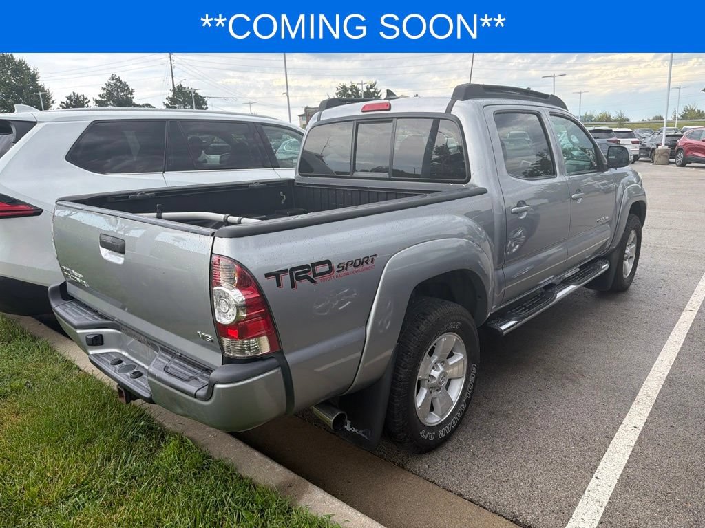 Used 2015 Toyota Tacoma 4x4 Double Cab w/ TRD Sport Package image 4