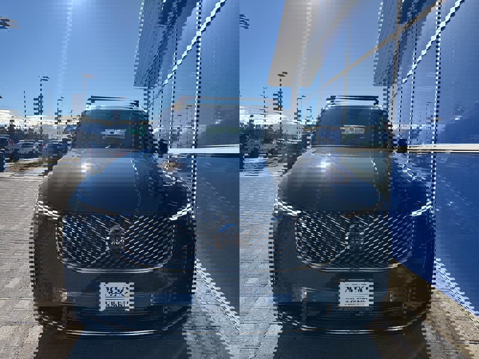 New 2026 Volvo XC90 T8 Ultra w/ Protection Package Premier image 2