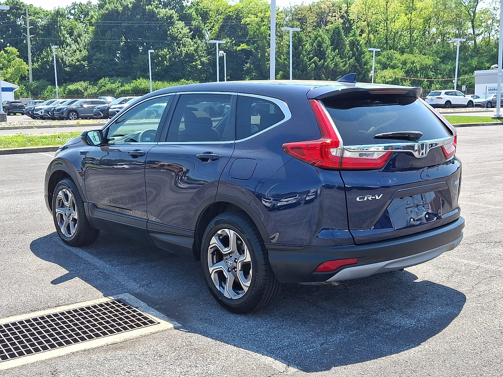 Used 2018 Honda CR-V EX image 4