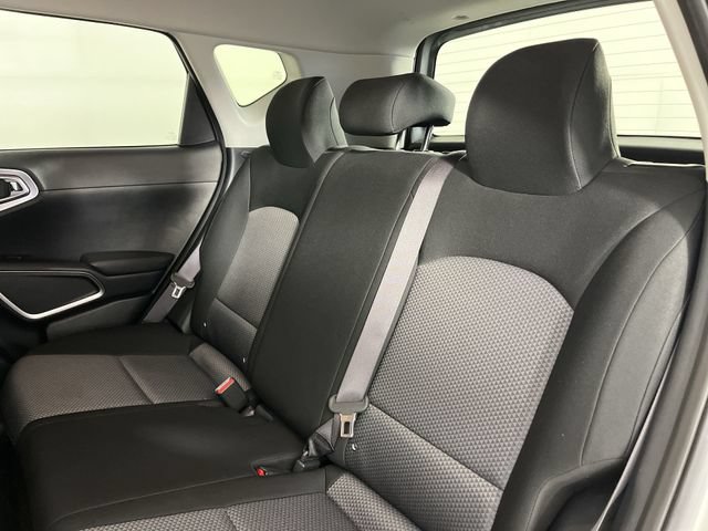 Certified 2025 Kia Soul LX w/ LX Technology Package FWD image 22
