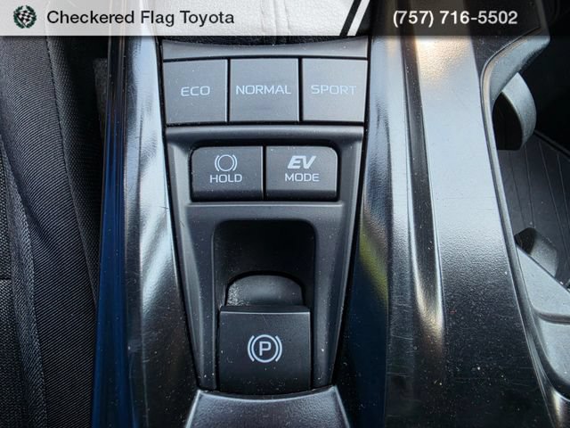 Used 2025 Toyota Camry LE FWD image 16