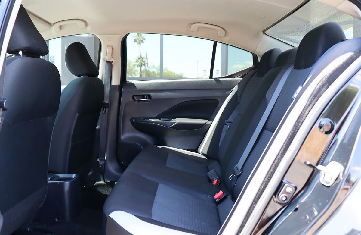 Used 2021 Nissan Versa SV FWD image 30