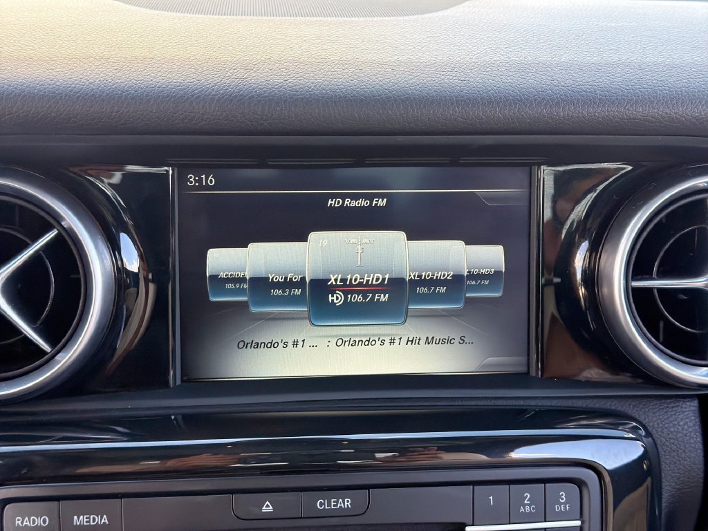 Used 2020 Mercedes-Benz SLC 300 image 21