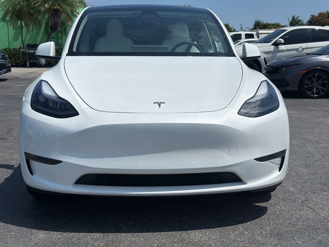 Used 2025 Tesla Model Y Long Range image 8