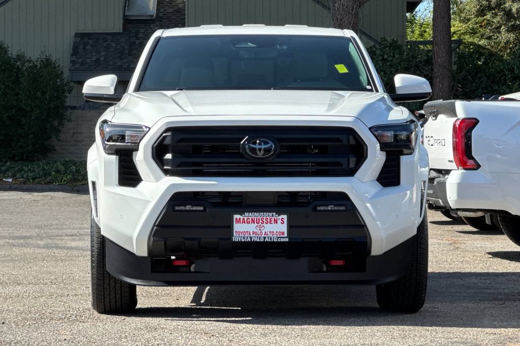 Certified 2026 Toyota Tacoma SR5 AWD/4WD image 8