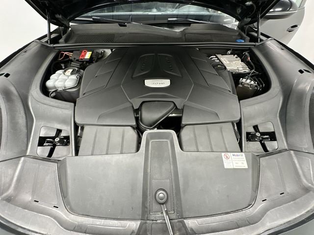 Used 2019 Porsche Cayenne Base image 26