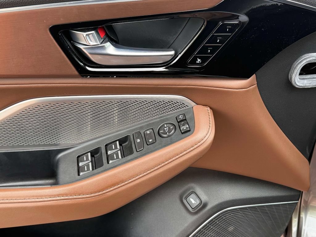 Certified 2024 Acura MDX w/ Technology Package AWD/4WD image 18