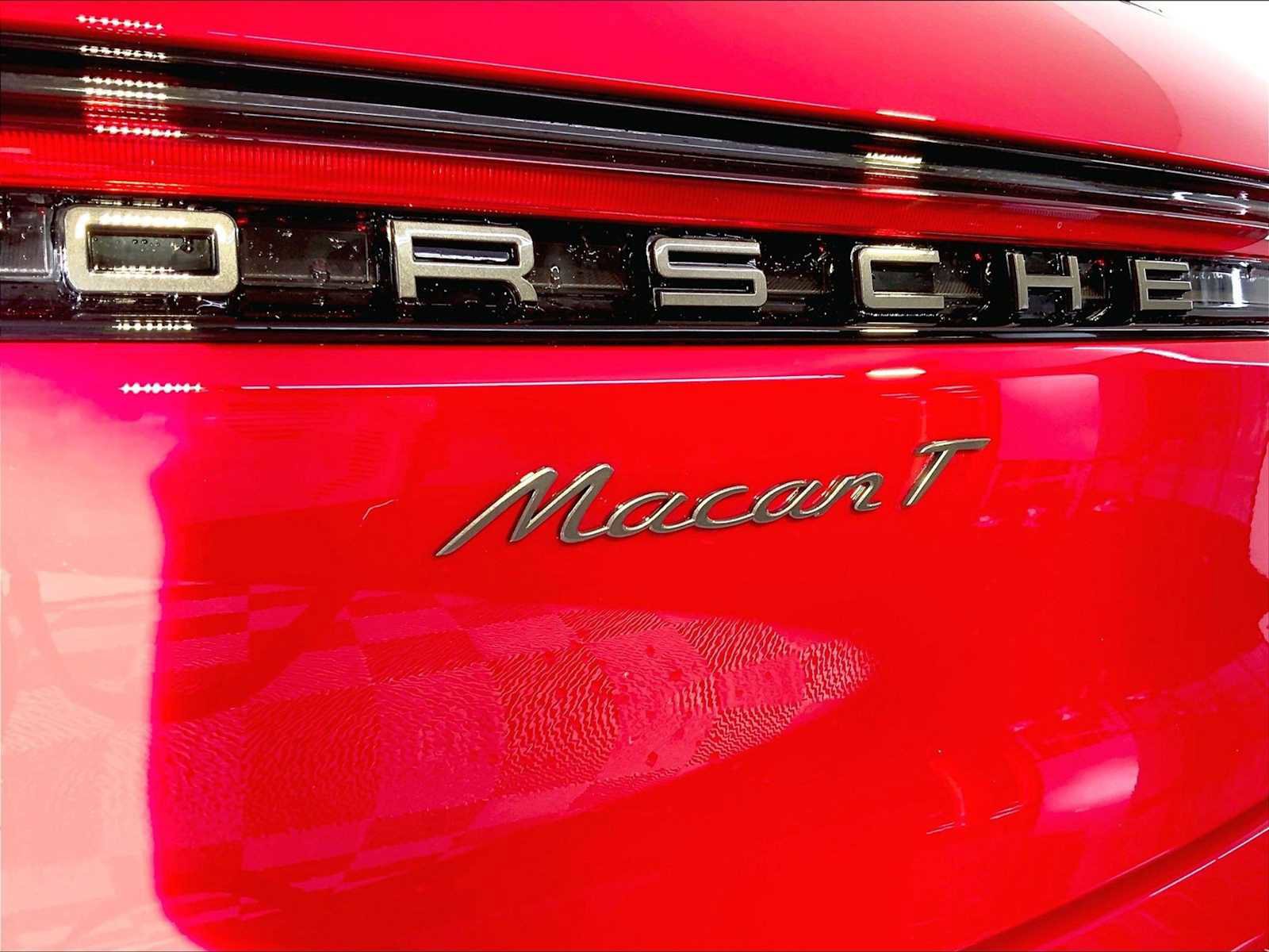 New 2025 Porsche Macan Turbo image 19