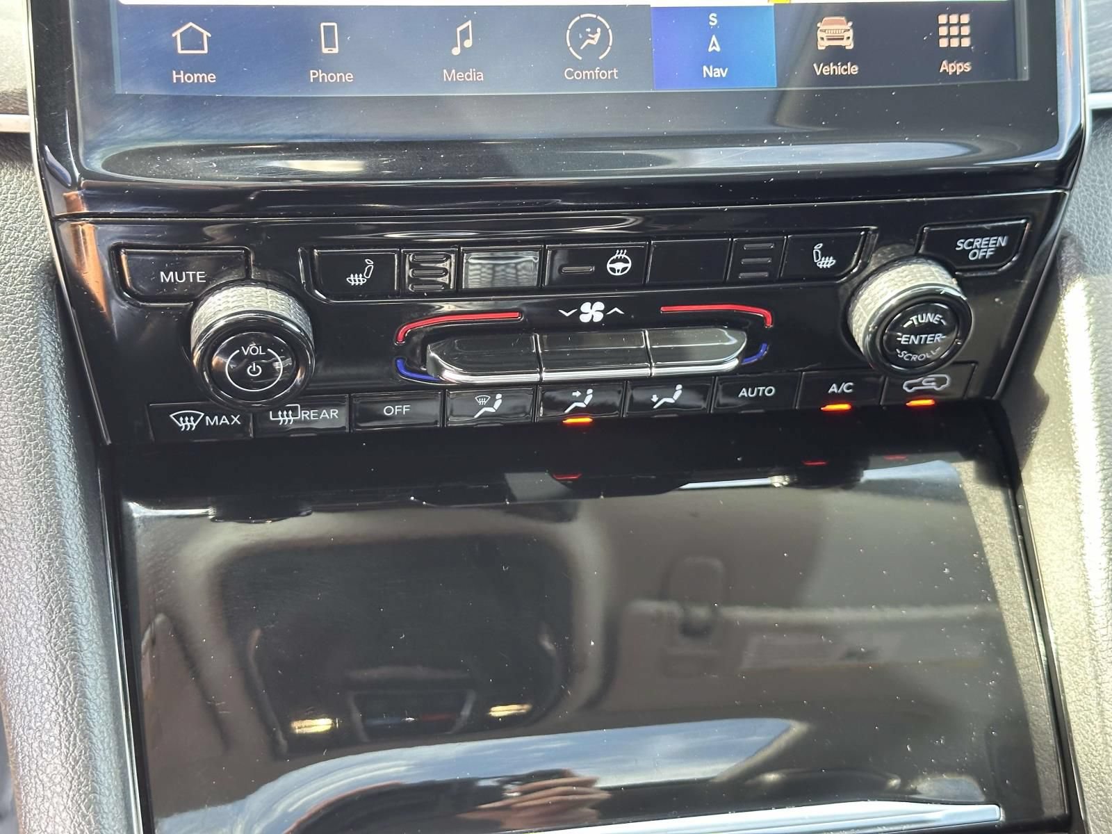 Used 2022 Jeep Grand Cherokee Limited RWD image 12