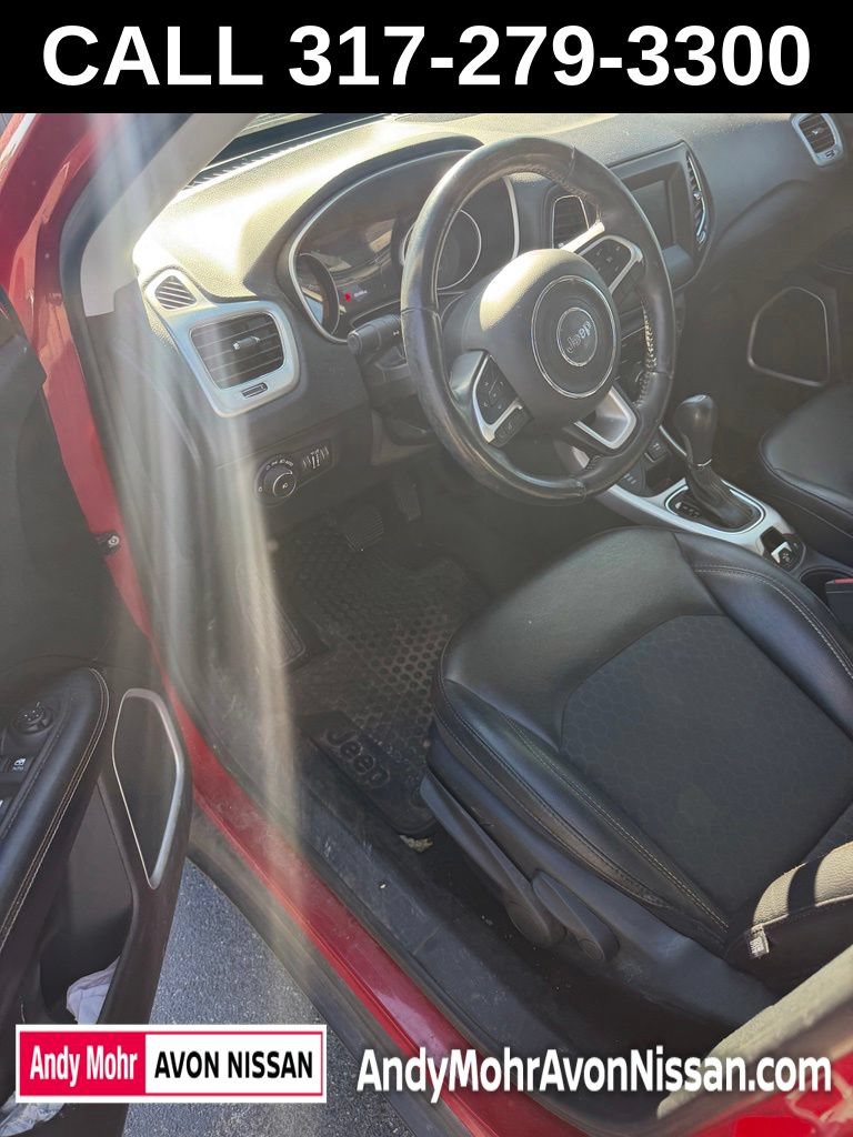 Used 2019 Jeep Compass Latitude w/ Cold Weather Group AWD/4WD image 9