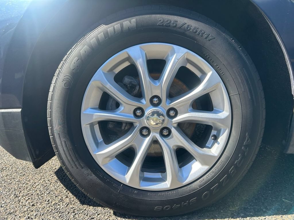 Used 2018 Chevrolet Equinox LT FWD image 11