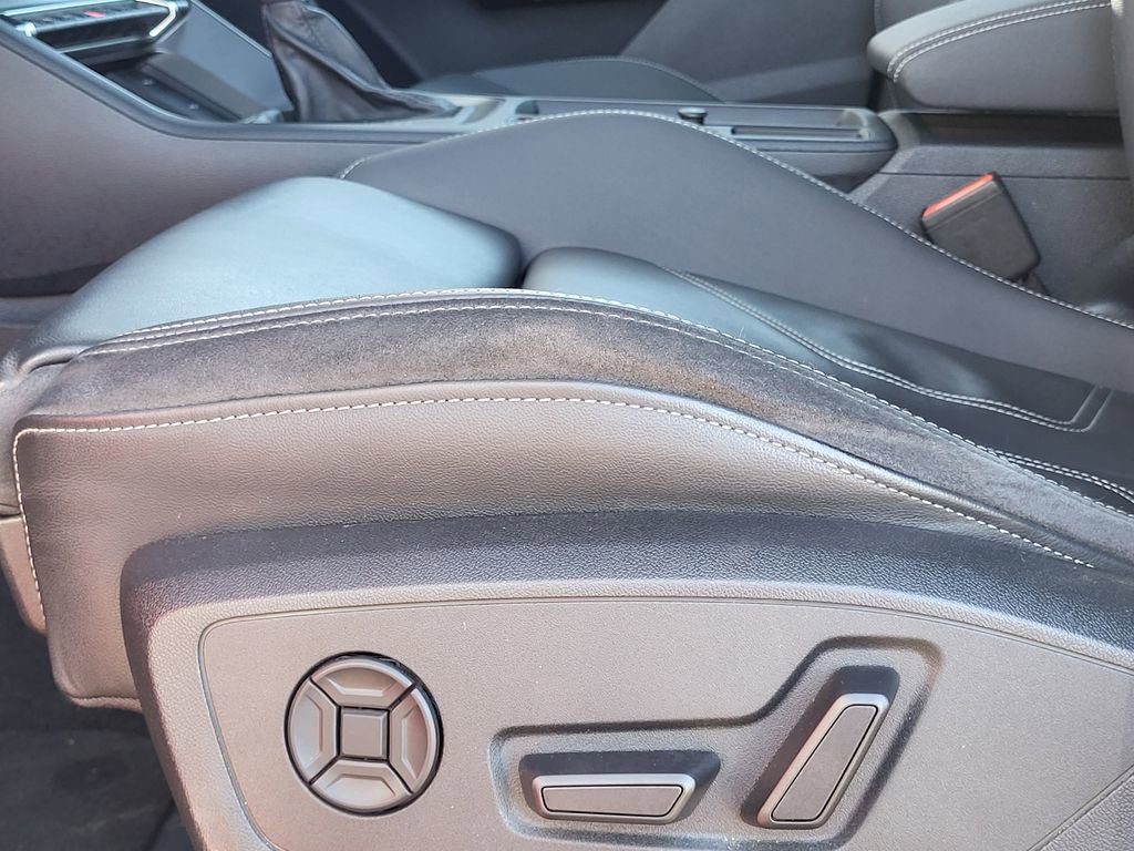 Used 2023 Audi Q3 2.0T Premium Plus w/ Premium Plus Package image 15