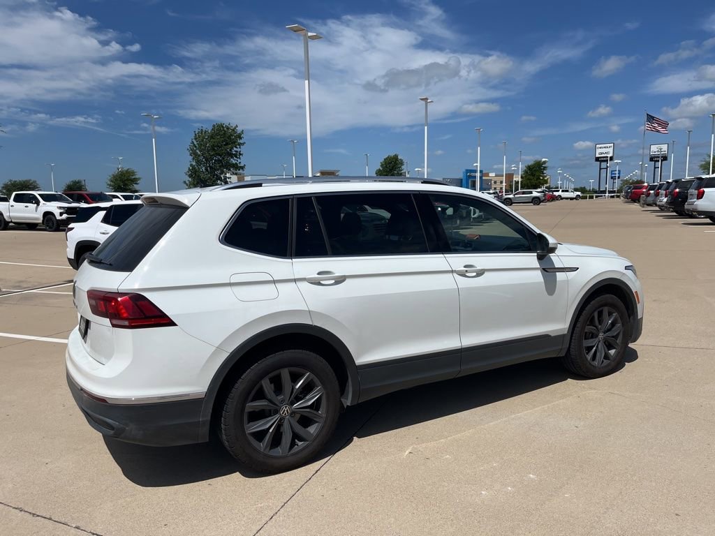 Used 2022 Volkswagen Tiguan SE FWD image 5