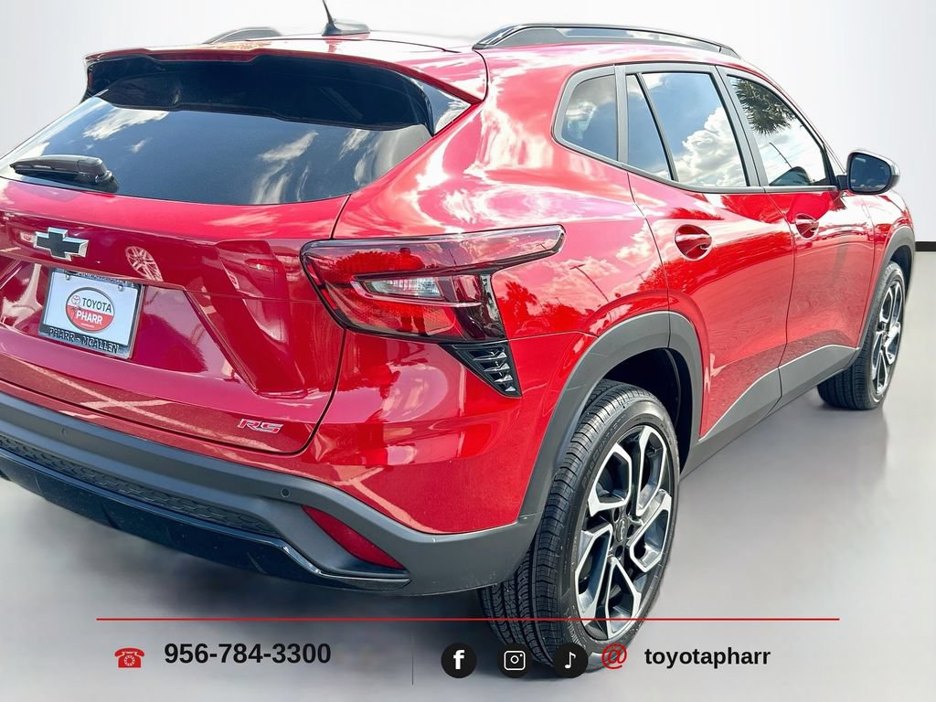 Used 2026 Chevrolet Trax RS w/ Driver Confidence Package FWD image 4