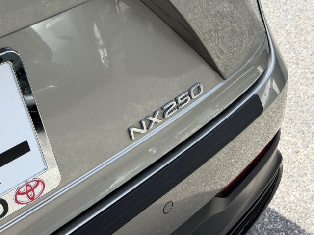 Used 2025 Lexus NX 250 FWD w/ Accessory Package (Z2) image 16