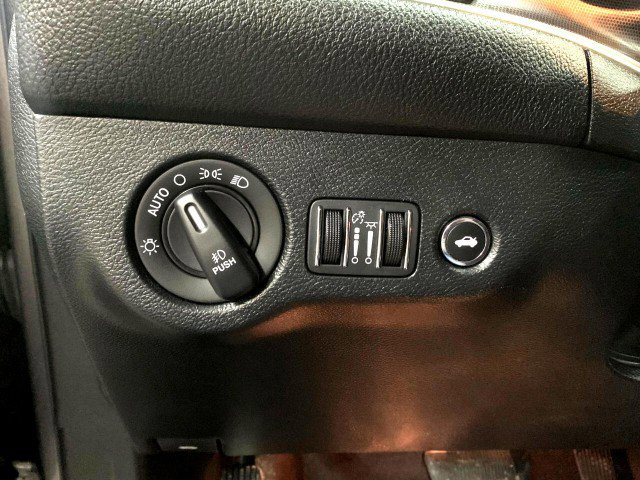 Used 2018 Dodge Challenger R/T Scat Pack w/ Leather Interior Group image 25