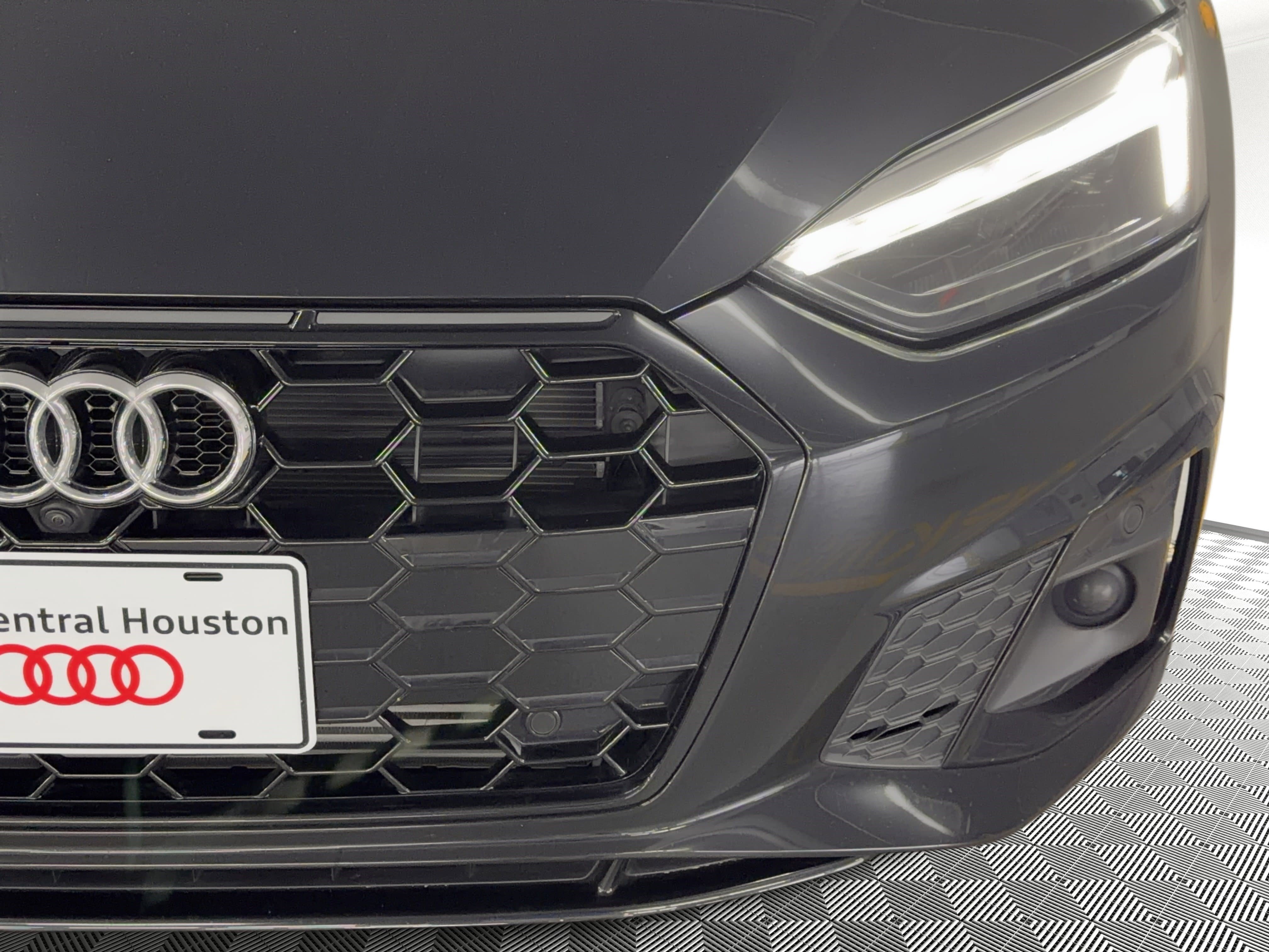 Used 2025 Audi A5 2.0T Premium Plus w/ Premium Plus AWD/4WD image 11