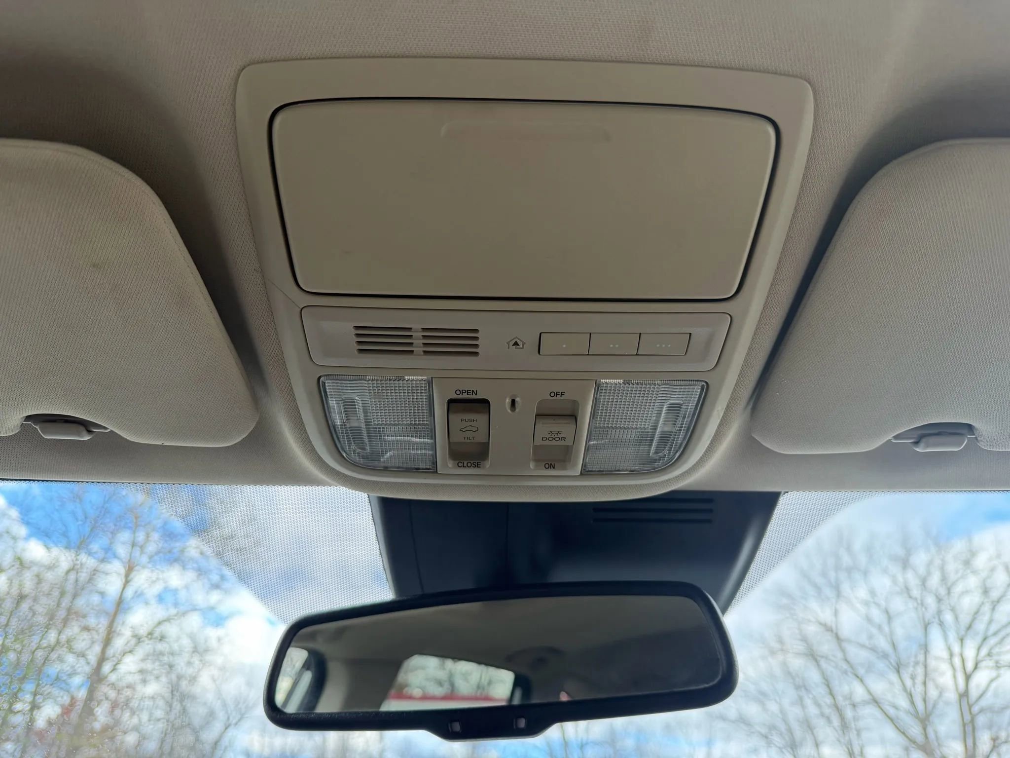 Used 2017 Honda CR-V Touring image 25