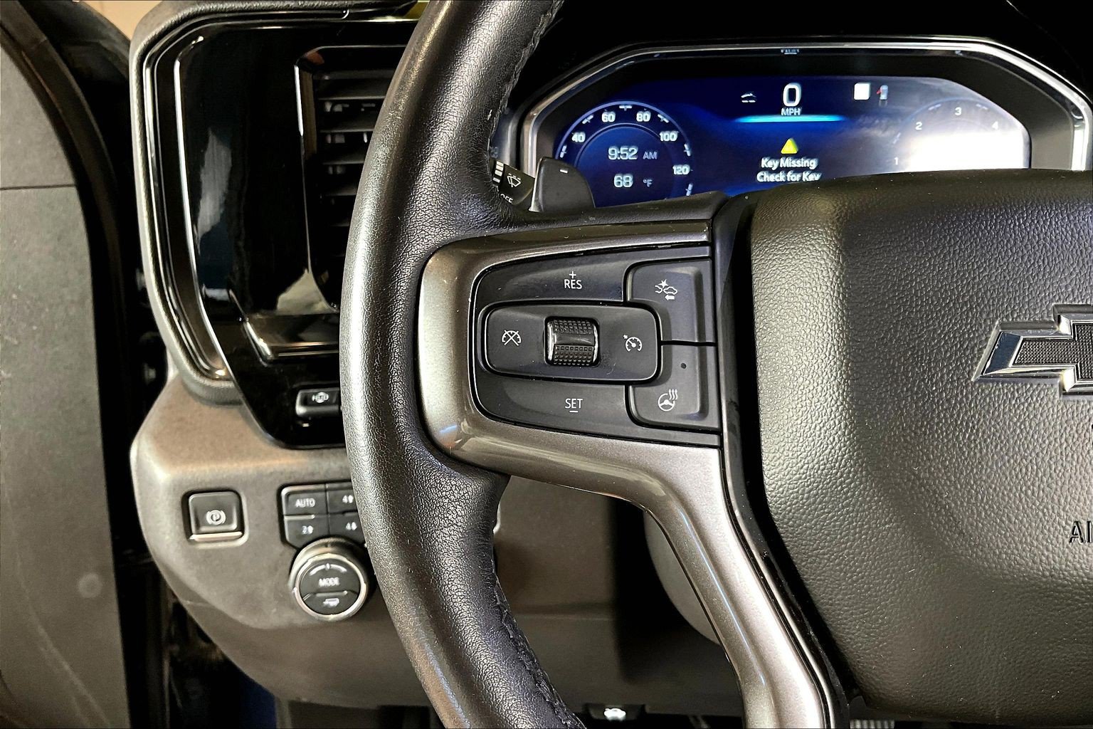 Used 2023 Chevrolet Silverado 1500 ZR2 w/ Technology Package AWD/4WD image 12