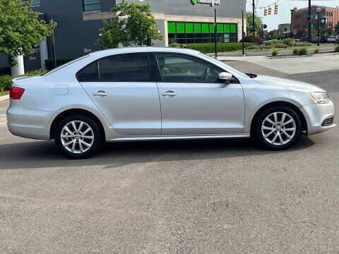 Used 2013 Volkswagen Jetta SE image 2