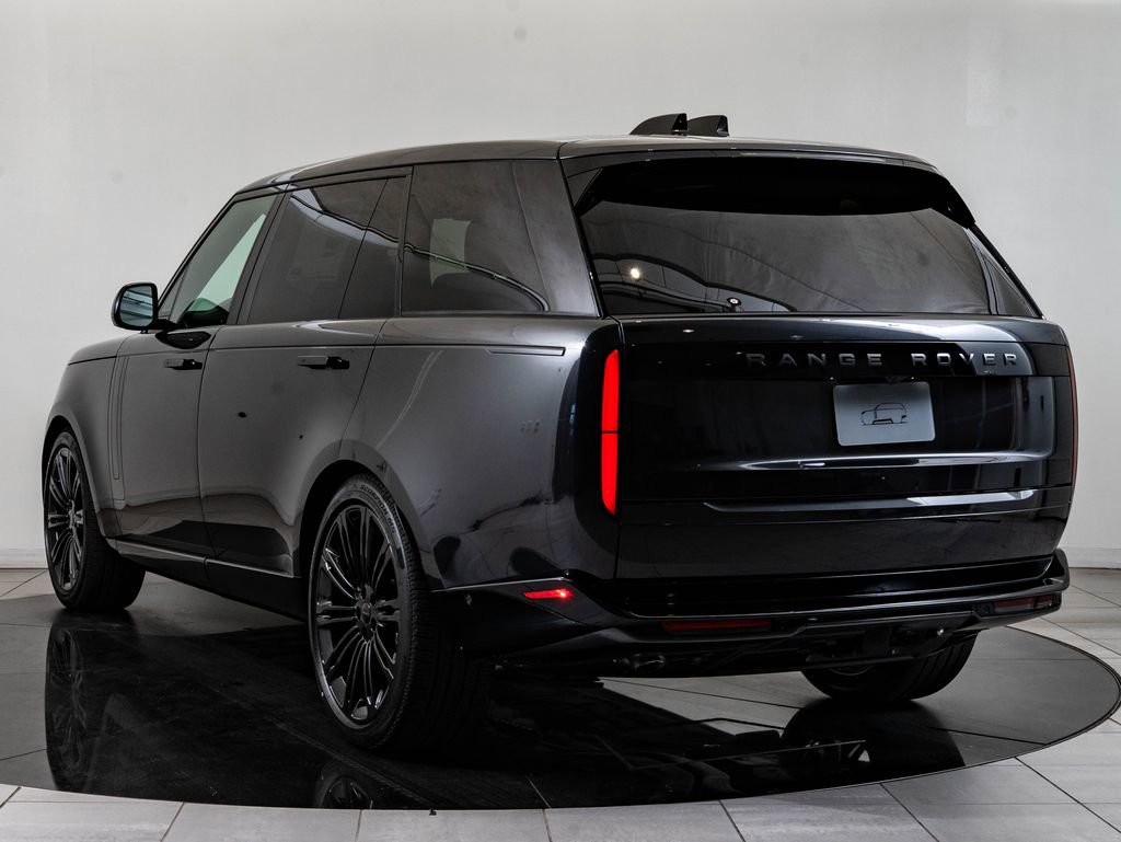 New 2026 Land Rover Range Rover Long Wheelbase SE AWD/4WD image 6