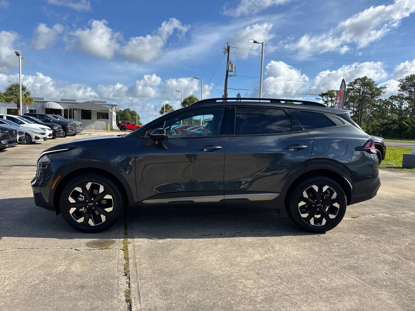 Used 2024 Kia Sportage X-Line w/ X-Line Premium Package AWD/4WD image 6