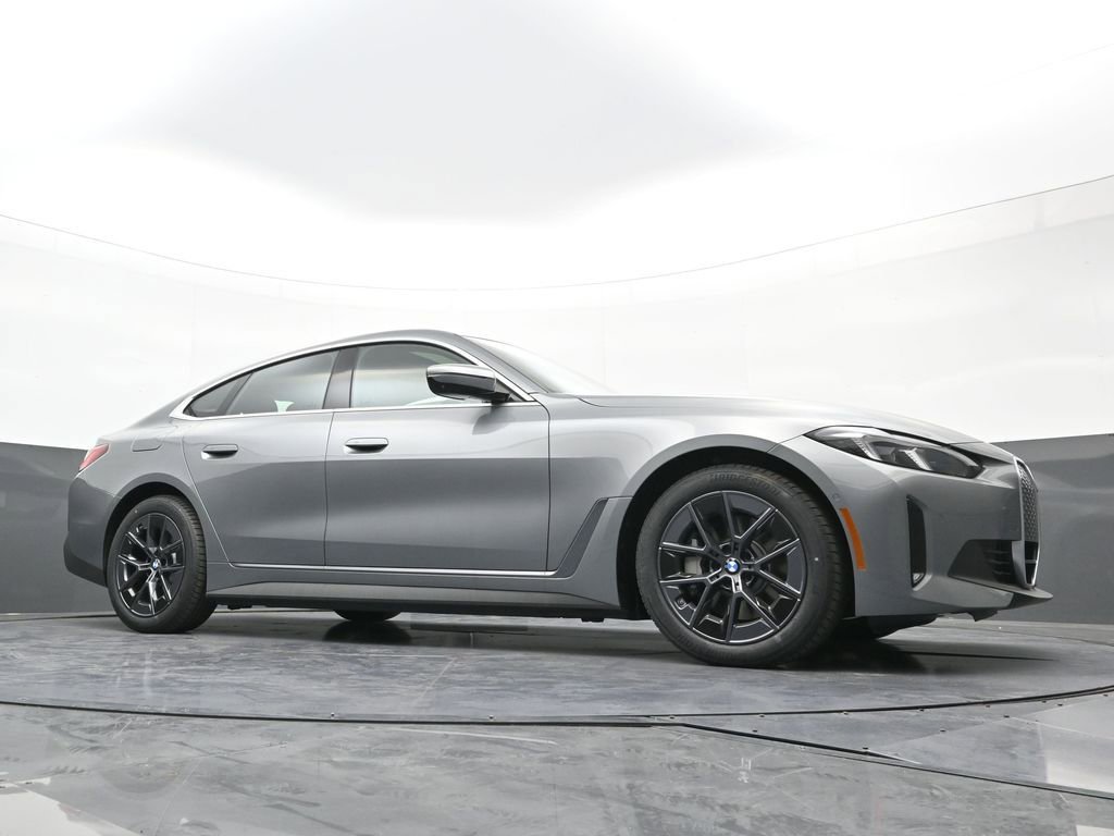 New 2026 BMW i4 xDrive40i w/ Premium Package AWD/4WD image 22