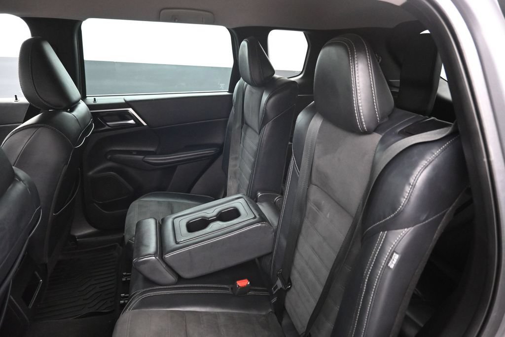 Used 2023 Mitsubishi Outlander SE FWD image 26