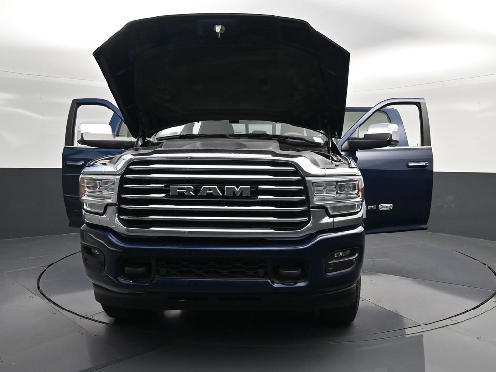 Used 2022 RAM 3500 Limited AWD/4WD image 38