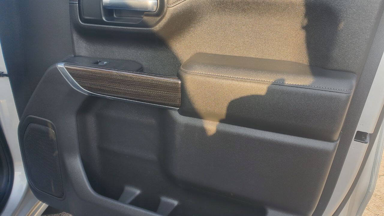 Used 2019 Chevrolet Silverado 1500 LT w/ Texas Edition AWD/4WD image 28