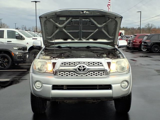 Used 2011 Toyota Tacoma PreRunner image 31
