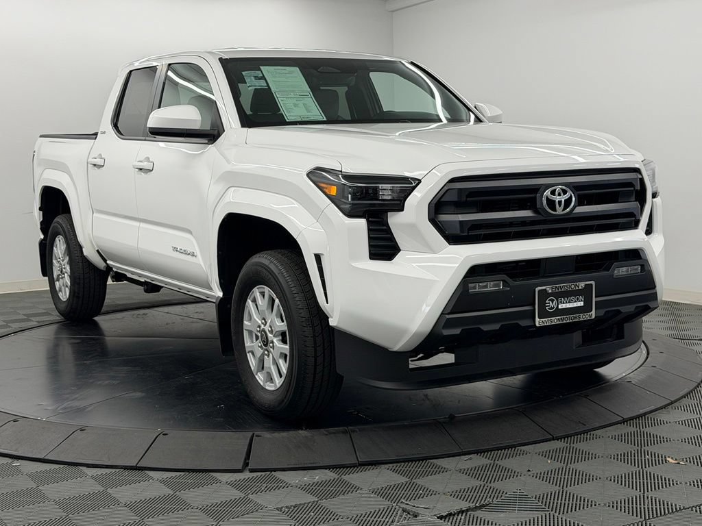 Used 2026 Toyota Tacoma SR5 AWD/4WD image 8
