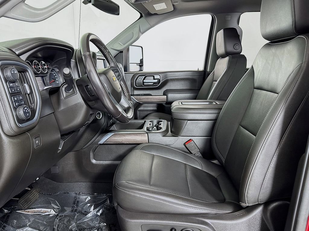 Used 2021 Chevrolet Silverado 2500 LTZ w/ LTZ Convenience Package image 10