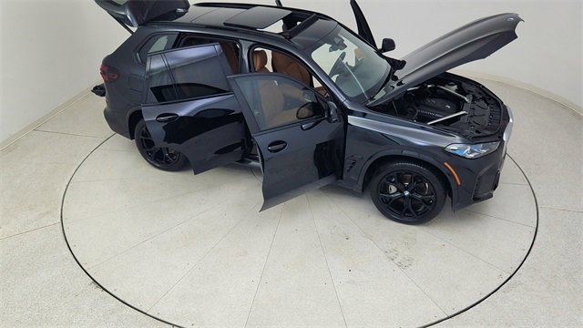 Used 2025 BMW X5 sDrive40i w/ M Sport Package image 90