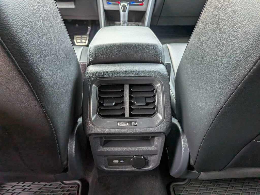 Used 2023 Volkswagen Tiguan SE R-Line FWD image 19