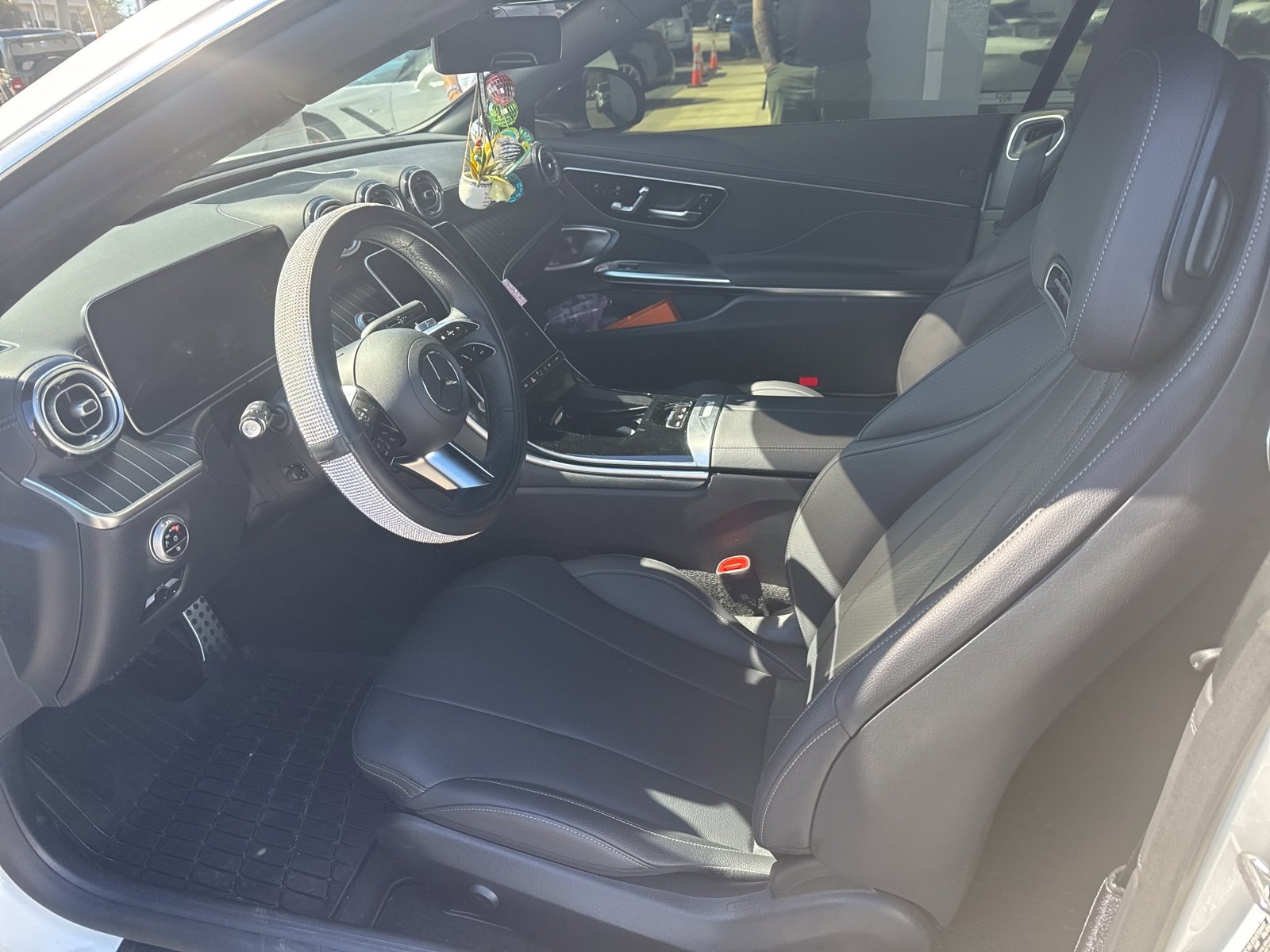 Used 2024 Mercedes-Benz CLE 300 4MATIC Cabriolet image 8