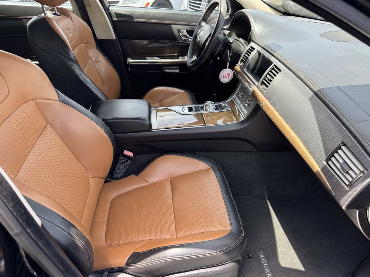 Used 2011 Jaguar XF R RWD image 16